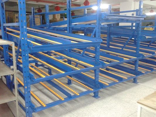 acheter le stockage de matériels 50KG étire pour le carton de convoyeur, supports d'écoulement par gravité de cueillette de morceau de boîte de tour fabrication en ligne