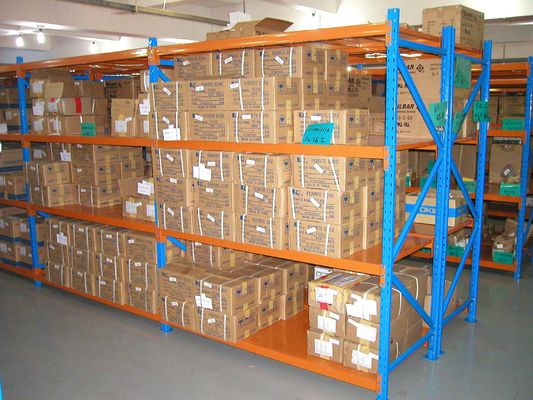 acheter saupoudrez le système en acier laminé à froid fini de revêtement de défilement ligne par ligne de stockage pour l'entrepôt fabrication en ligne