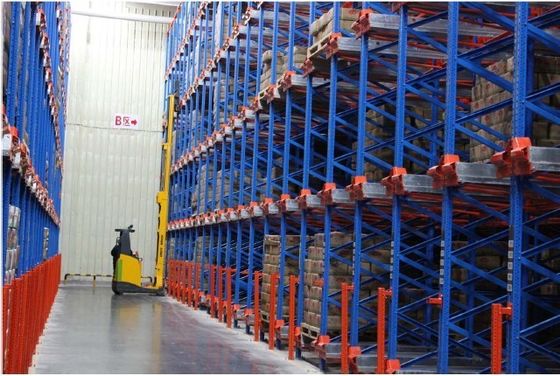 acheter Une solution de stockage d' entrepôt à haute densité pour une capacité et une efficacité maximales, un système de rack à palettes fabrication en ligne